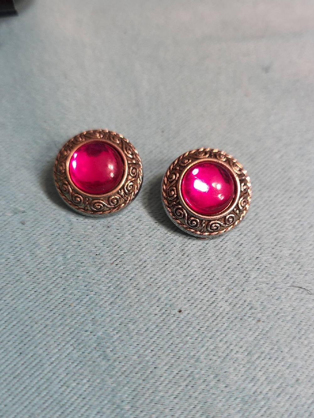 Vintage-Style Pink Cabochon Silver-Tone Clip On Earrings